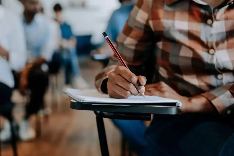 Excellent Analytical Essay Writing Guide